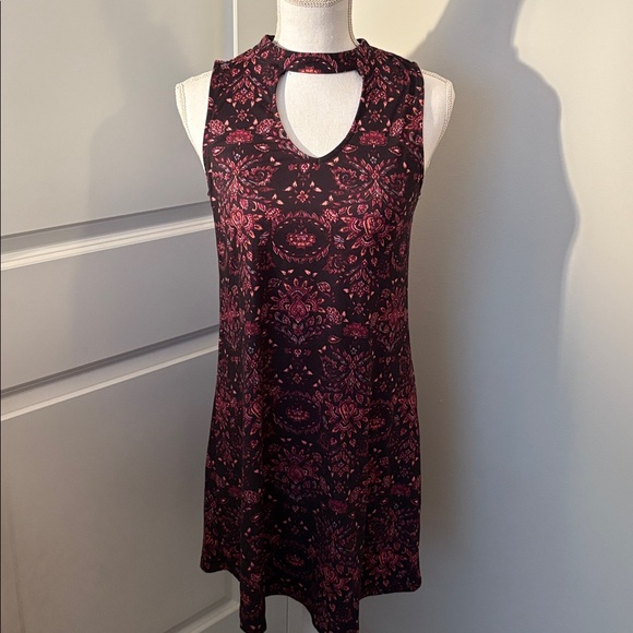 Madewell Dresses & Skirts - 🥭 (4 for $15) MUDD Black and Pink Floral Dress